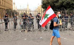 Des Libanais manifestent à Beyrouth pour exprimer leur ras-le-bol de la classe politique, le 9 septembre 2015