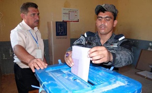 Les Irakiens élisaient jeudi, sous la surveillance étroite des services de sécurité, leurs conseillers provinciaux à Ninive et Al-Anbar, des régions à majorité sunnite qui manifestent depuis des mois contre le Premier ministre chiite.