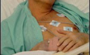 L'ancien espion russe Alexandre Litvinenko a été probablement empoisonné par du polonium 210, une matière hautement radioactive, ont déclaré vendredi les autorités sanitaires britanniques.