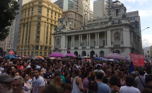 Les Brésiliennes ont manifesté contre Jair Bolsonaro à Rio de Janeiro ce samedi 29 septembre.
