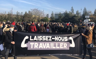 Une manifestation des professionnels de l'hôtellerie et de la restauration a eu lieu ce lundi matin 30 novembre 2020 à Nantes