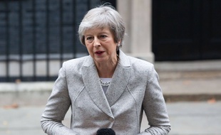 La Première ministre, Theresa May, devant Downing Street le 22 novembre 2018.