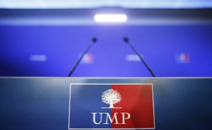 L'ancien premier ministre Jean-Pierre Raffarin estime que l'UMP devrait être dirigée à l'avenir par un secrétaire général et non un président, et juge nécessaire "d'analyser les points forts ainsi que les faiblesses du dernier quinquennat", dans une interview au Journal du Dimanche.