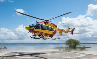 L'helicoptere de la securite civile Dragon 33. - Photo : Sebastien Ortola