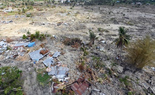 Palu, ville de 350 000 habitants sur la côte ouest de l'île des Célèbes, frappée par un tremblement de terre suivi d'un séisme fin septembre 2018