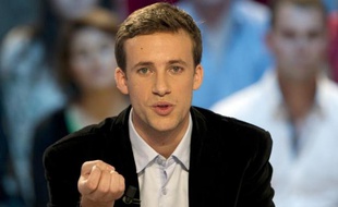 Laurent de Villiers sur le plateau du "Grand Journal" de Canal+, à Paris, le 2 novembre 2011