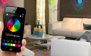 Des ampoules LED à piloter depuis une application: le principe de la lumière connectée.