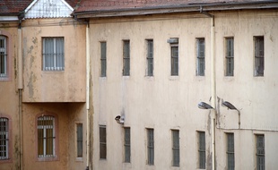 Un détenu retient en otage un psychologue à la prison d'Ensisheim dans le Haut-Rhin (Alsace).