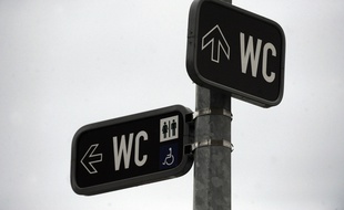 Les WC, c'est par là.
