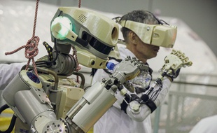 Après avoir passé plus d'une semaine à bord de l'ISS pour assister les cosmonautes russes, le robot Fedor est rentré le 6 septembre.