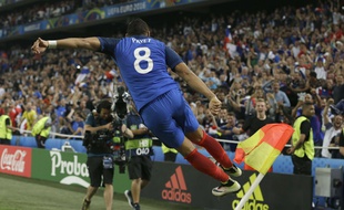 Dimitri Payet après son but lors de France-Albanie (2-0), le 15 juin 2016 à Marseille.