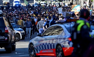Manifestation contre les mesures confinement à Sydney en Australie le 24 juillet 2021.