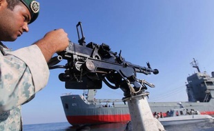 Le numéro deux des Gardiens de la révolution, l'armée d'élite du régime islamique iranien, le général Hassan Salami, a rejeté jeudi la mise en garde des Etats-Unis sur la fermeture du détroit stratégique d'Ormuz, par où transite près de 40% du trafic pétrolier maritime mondial.