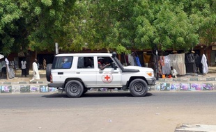 Un véhicule de la Croix Rouge à Maiduguri au Nigeria, le 7 mars 2015