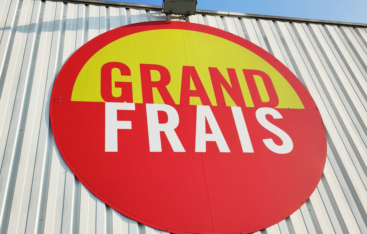 Paris Le distributeur Grand Frais s’installe dans la capitale