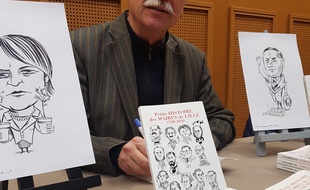 Présentation au Salon du livre, au Gymnase, Place Sébastopol (Lille)