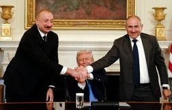 Trump obtient un accord de paix « historique » entre l’Arménie et l’Azerbaï…