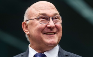 Le ministre des Finances Michel Sapin, le 11 février 2016 à Bruxelles.
