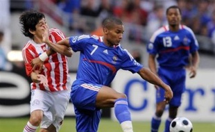 La France n'a pas battu le Paraguay (0-0), samedi à Toulouse pour son deuxième match de préparation à l'Euro, mais les Bleus n'ont pas pris de but et l'entente dans le secteur offensif fait plaisir à voir: un constat prometteur pour les vice-champions du monde 2006.