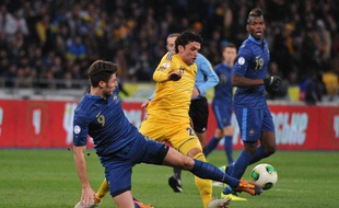 Olivier Giroud et les Bleus veulent s'imposer dans le combat physique mardi contre l'Ukraine.