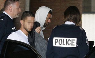 Karim Benzema à la sortie de son audition à Versailles, le 5 novembre 2015.