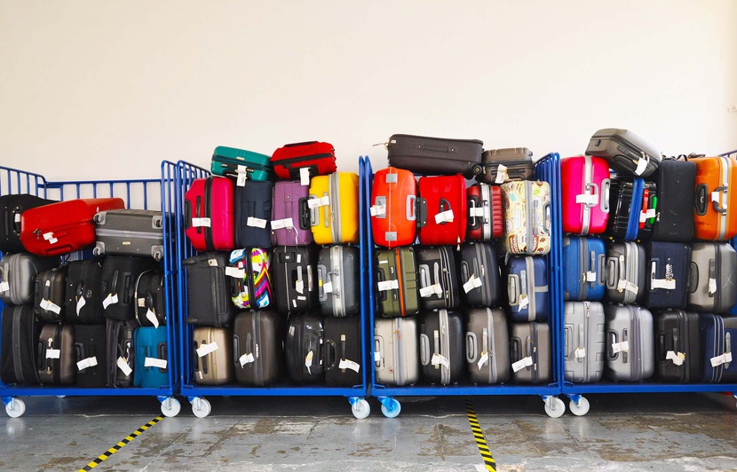 Avions Pourquoi Interdire Les Ordinateurs Et Tablettes Et Pas Les Portables En Cabine