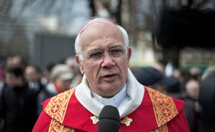 L'évêque Stanislas Lalanne (ici le 25 mars à Argenteuil à l'occasion du vendredi saint).