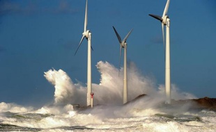 Des éoliennes dans la Manche en 2013