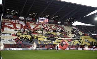 Le kop rennais dimanche avant le derby.