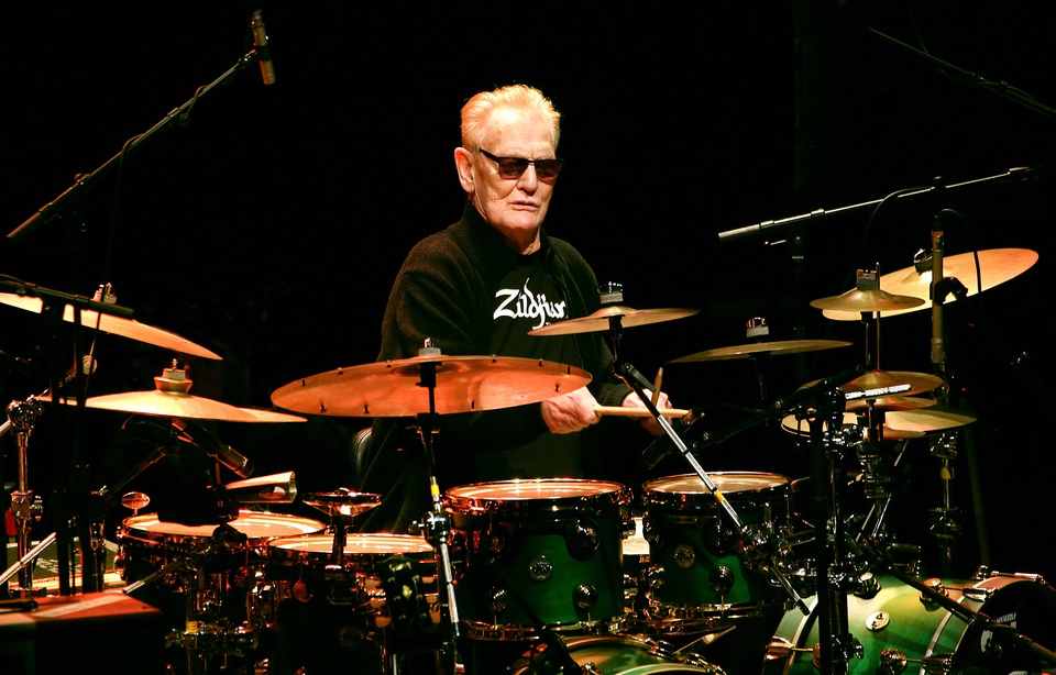 Le batteur de rock Ginger Baker, membre du groupe Cream, est décédé à l