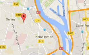 Le malfaiteur présumé s'en est pris à des particuliers domiciliés rue du Perron à Oullins.