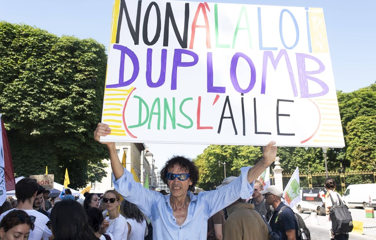 Une pétition contre la loi Duplomb réunit 500.000 signatures sur le site de l'Assemblée, du jamais-vu
