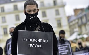 Le nombre de chômeurs en catégorie A a augmenté au mois d'avril notamment chez les jeunes. (Illustration : Manifestation de patrons de boîte de nuit à Rennes le 24 septembre 2020)