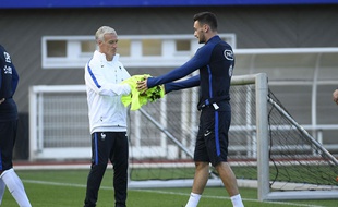 Deschamps et Lloris en grande discussion avant la Bulgarie.