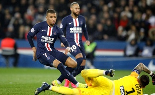Mbappé face à Costil lors de PSG-Bordeaux, le 23 février 2020.