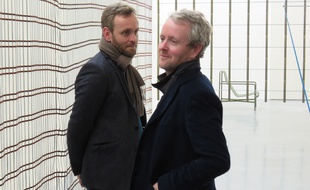 Erwan et Ronan Bouroullec au Fonds régional d'art contemporain à Rennes.