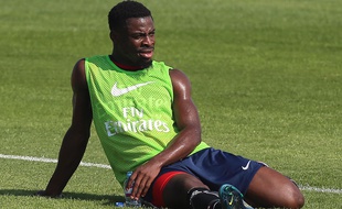Serge Aurier à l'entraînement le 28 décembre 2015.