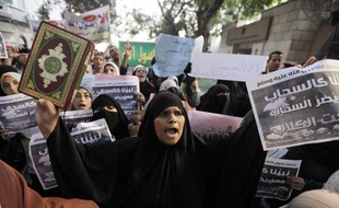 Des manifestants contre la diffusion d'un film américain anti-islam dans les rues du Caire (Egypte), le 11 septembre 2012.
