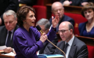 L'Assemblée nationale a approuvé jeudi l'accès généralisé de tous les salariés à une couverture complémentaire santé collective, première mesure du projet de loi sur l'emploi dont débattent toute cette semaine les députés.