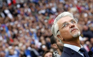 L'ancien sélectionneur de l'équipe de France de football, Aimé Jacquet le 12 juillet 2008 au Stade de France.