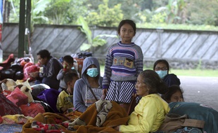 Près de 50.000 personnes ont été évacuées, à Bali.