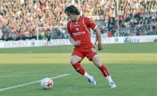 Steve Savidan a joué sous le maillot valenciennois de 2004 à 2008.