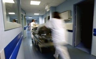 Représentants du ministère de la Fonction publique et syndicats de fonctionnaires ont entamé mardi une négociation sur les conditions de travail et l'emploi des seniors.La question des conditions de travail est traitée différemment d'une Fonction publique à l'autre (territoriale, hospitalière, d'Etat)