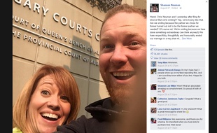Le «divorce selfie» de Shannon et Chris Neuman, publié sur la page Facebook de la jeune divorcée.