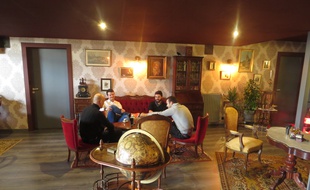 Le hall d'accueil de Escape hunt expérience, à Saint-Herblain