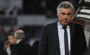 L'entraîneur italien Carlo Ancelotti, 54 ans, débarque au Real Madrid avec une mission sportive, décrocher la fameuse "decima", la dixième Ligue des champions du club, et une plus diplomatique, convaincre Cristiano Ronaldo de rester.