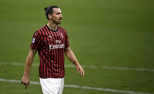 Zlatan Ibrahimovic sous le maillot du Milan AC lors du match contre la Juventus, le 7 juillet 2020.
