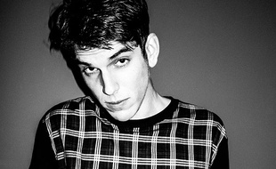 A 25 ans, Biga Ranx a sorti son troisième album en mars 2015.