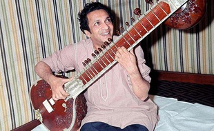 Le musicien indien Ravi Shankar, en 1966.