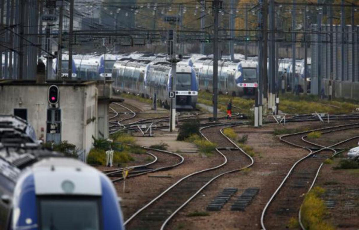 SNCF Pourquoi quasiment tous les trains ParisNormandie auront 30 minutes de retard cet été
